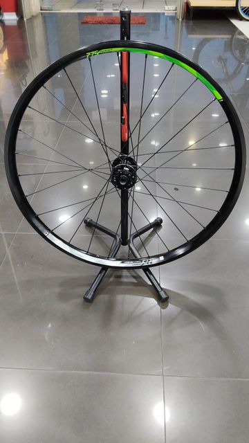 Brugt Giant AM 27.5+ 35mm GE35 Front Wheel 2026 Wheels