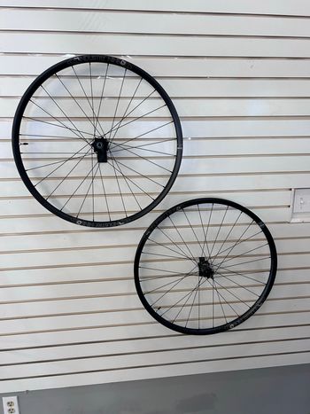 Used 2025 Hydra Trail S Wheelset bike — image 1 of 6