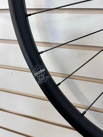 Used 2025 Hydra Trail S Wheelset bike — image 5 of 6