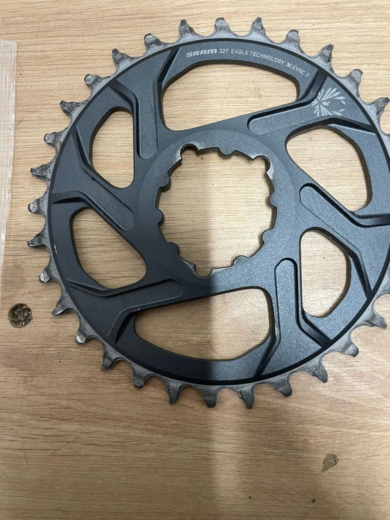 Used 2025 X01 Eagle 32dents bike — image 2 of 2