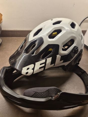 Bell, Bell helmet + Chinbar