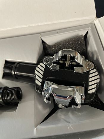 Used Giant XC Elite Clipless Pedal 380gr zwart/zilver bike — image 2 of 6