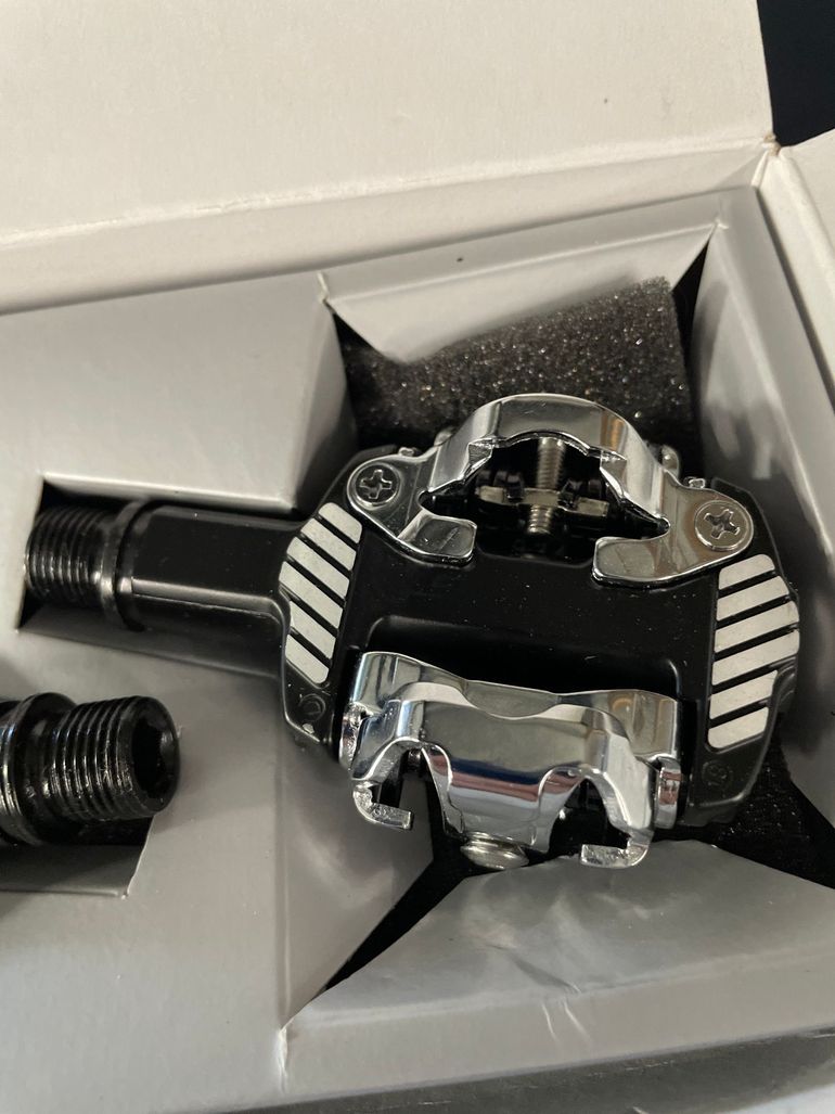 Used Giant XC Elite Clipless Pedal 380gr zwart/zilver bike — image 2 of 6