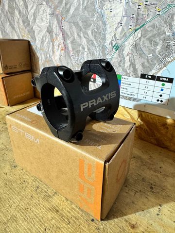 Used Praxis Works Turn Stem Cockpit