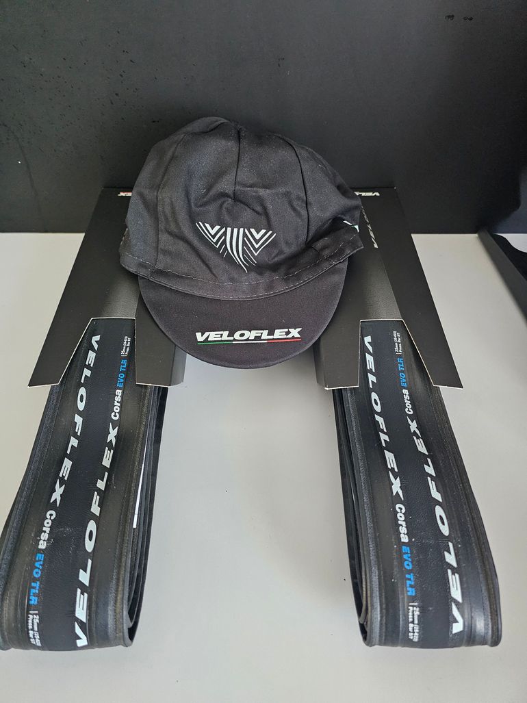 Lot De 3 Pneus Veloflex Corsa Evo LTR – 700x25 – Tubeless Ready – Noir