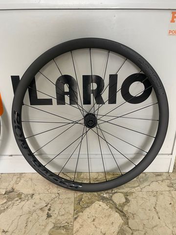 Brugt Bontrager Aeolus Elite 35 TLR Disc bike — billede 2 af 3