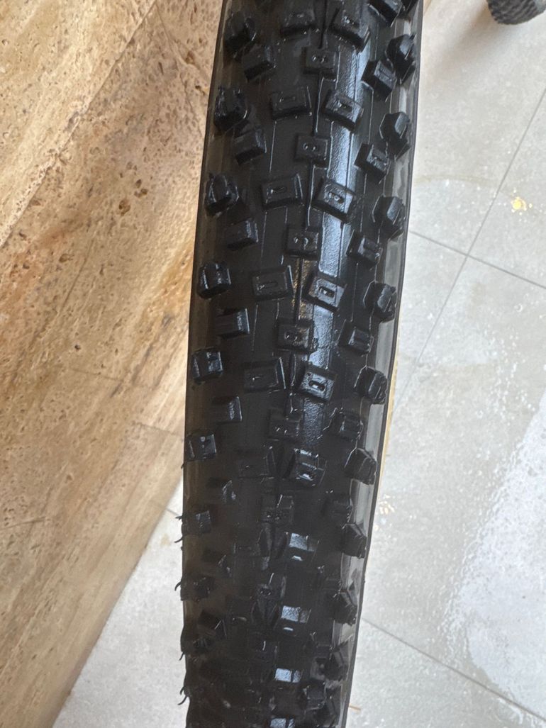 Used 2025 Gem 29 x 2.30 DCC E-Bike Ready 25 Foldable Tyre Natural Wall Synthesis bike — image 3 of 4