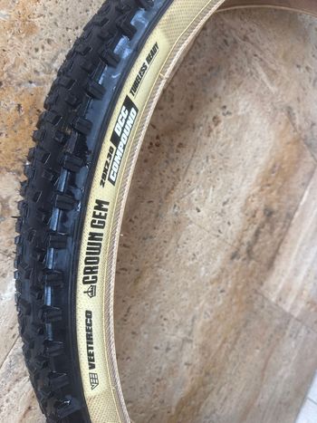Used 2025 Gem 29 x 2.30 DCC E-Bike Ready 25 Foldable Tyre Natural Wall Synthesis bike — image 2 of 4