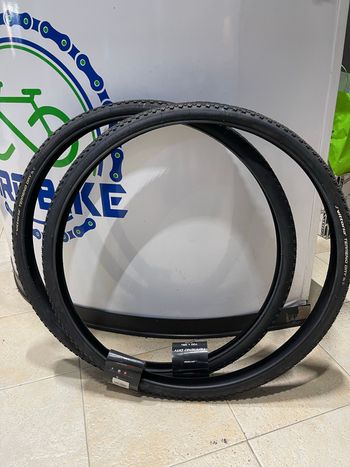 Used Vittoria Coppia pneumatici Vittoria Terreno Dr 700x38c bike — image 1 of 3