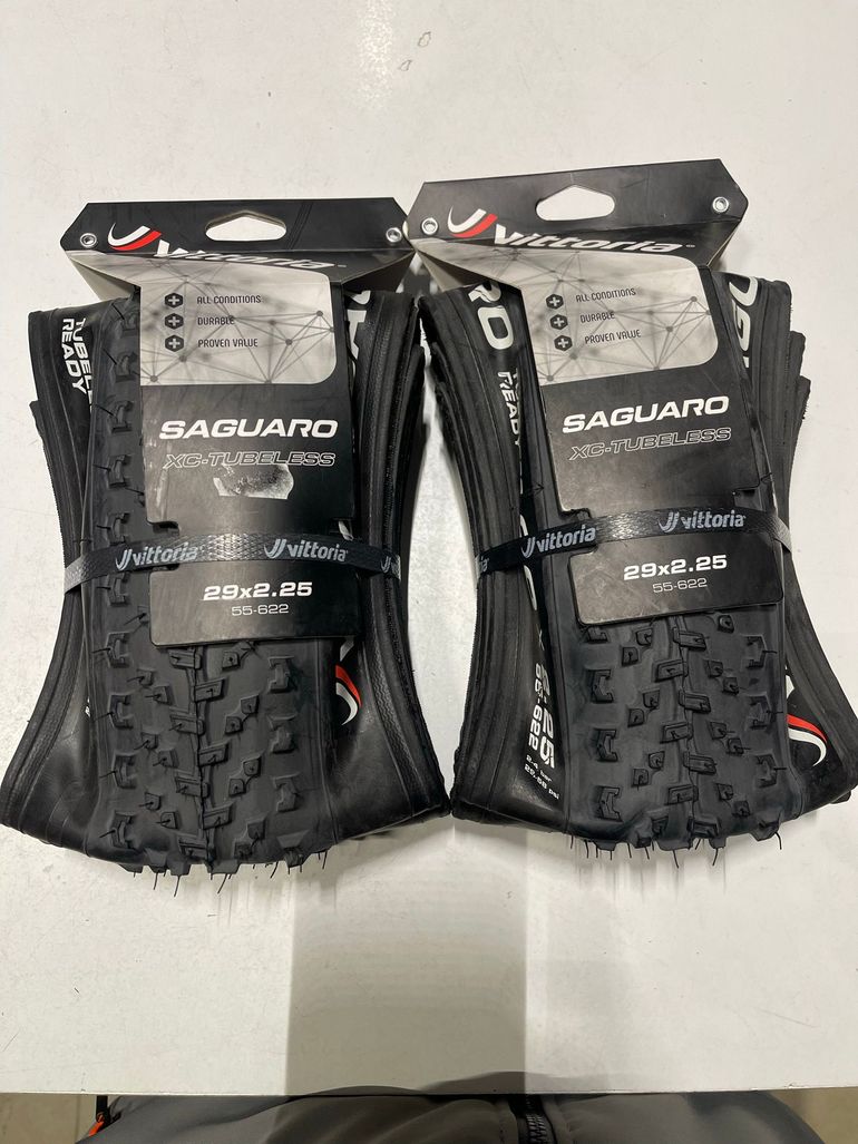 Used Vittoria Coppia pnumatici Vittoria Saguaro XC 29x2.25 Tubeless ready bike — image 2 of 2