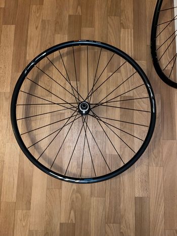 Used 2025 WH-RS370-TL Laufradsatz 28" Clincher/Tubeless Centerlock bike — image 2 of 5