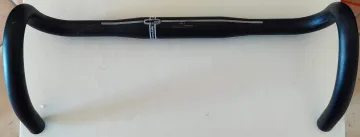 Cannondale Road Bike Handlebar 420mm Black Cockpit usato