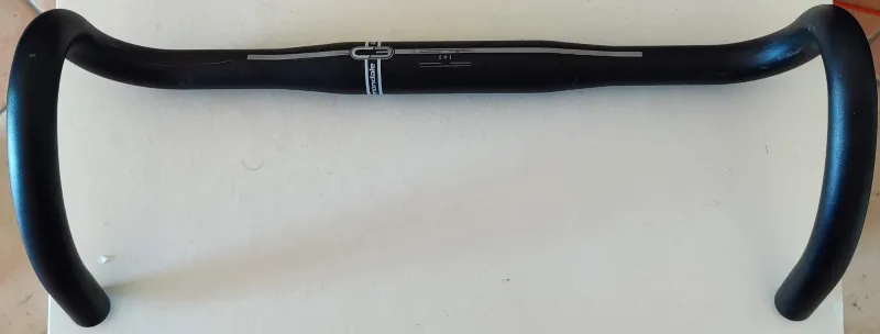Używany Cannondale Road Bike Handlebar 420mm Black Cockpit