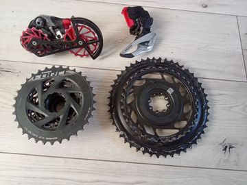 Used Sram Red 2022 Drivetrain & Pedals