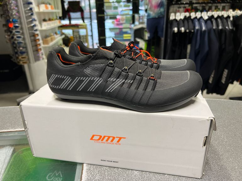 Used 2025 DMT25 POGI’S Road bike — image 1 of 10