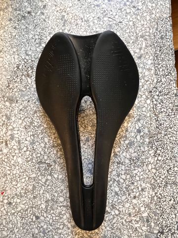Used Selle Italia Saddle Saddles & Seatposts