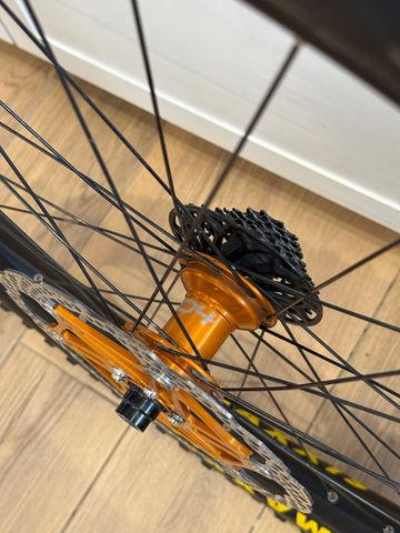 Used Hope Wheels 27, 5 bike — image 4 of 9