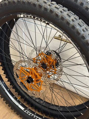 Used Hope Wheels 27, 5 bike — image 9 of 9