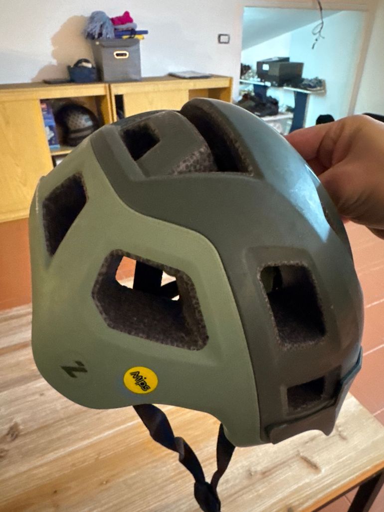 2022 casco Helmet bike de segunda mano — imagen 3 de 4