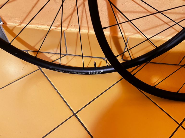 Used Hunt Wheels Gravel Race Wheelset 700c 1403g 2024 bike — image 3 of 5