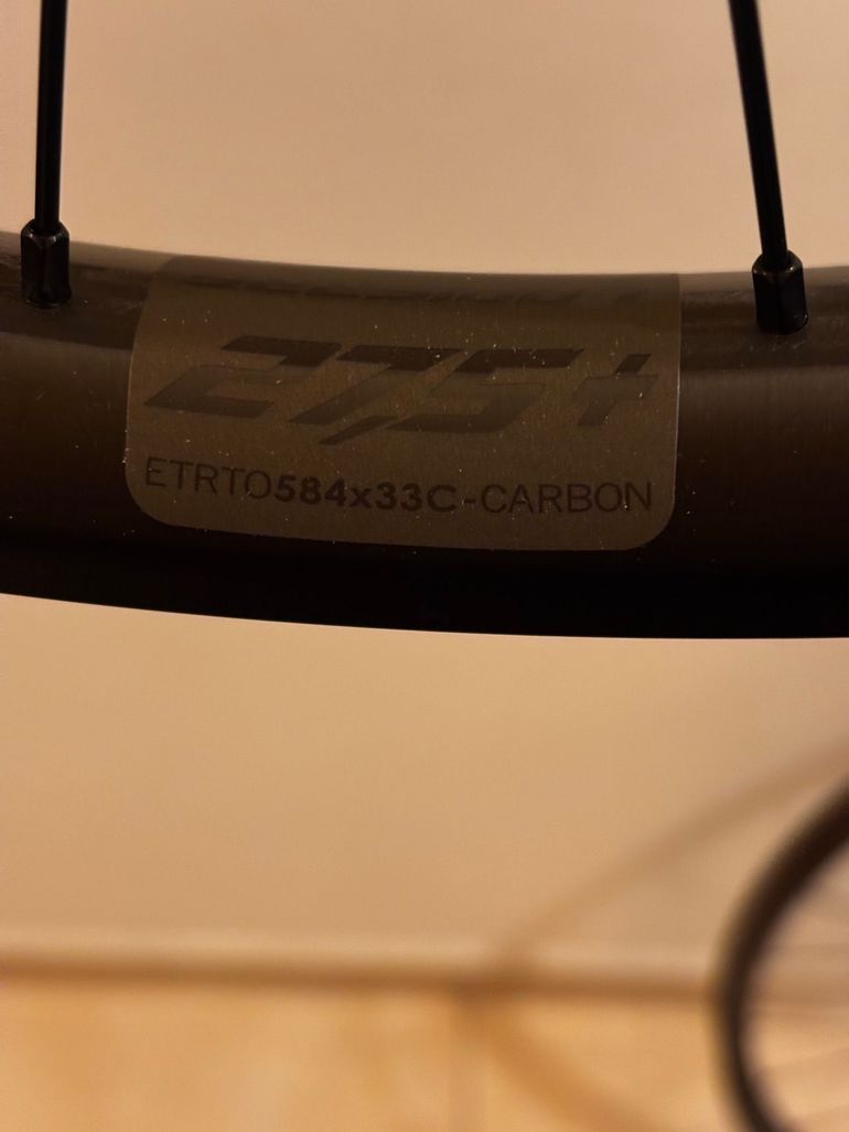 Used 2025 Carbone Wheel bike — image 3 of 5
