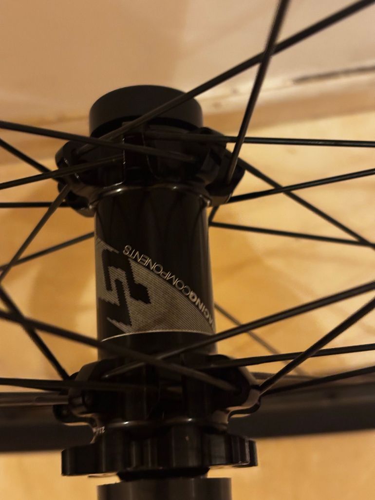 Used 2025 Carbone Wheel bike — image 4 of 5