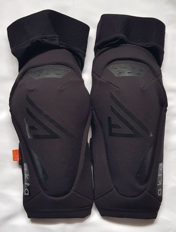 Used Akta Mountainbike Knieschoner - Modell Trail Knee Pad 2025 bike