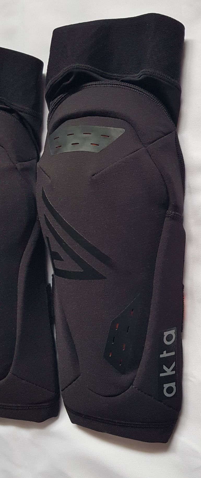 Used Akta Mountainbike Knieschoner - Modell Trail Knee Pad 2025 bike — image 5 of 5