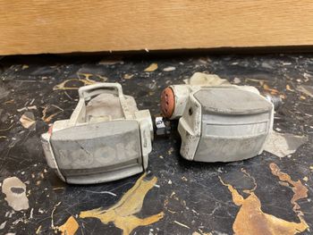 Used Look Elle Clipless Road Bicycle Pedals White and grey W/O Cleats bike — image 3 of 10