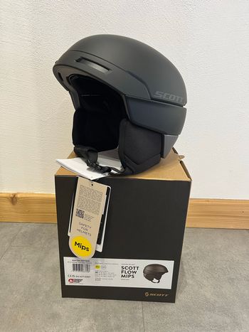 Used 2026 Ski Helmet bike