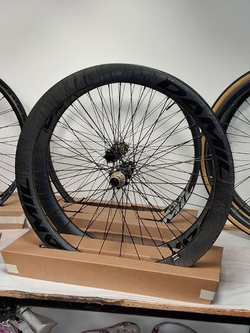 2026, Gravium 40 Carbon Wheelset