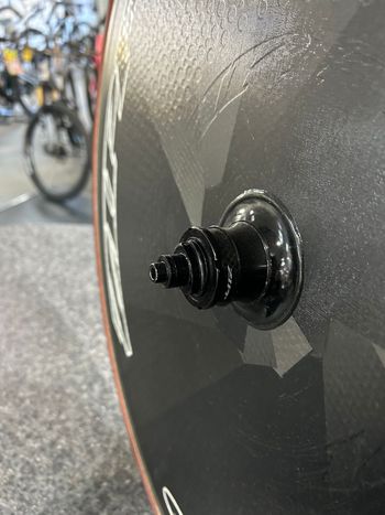 Used Zipp zipp 900 tubular full disc 650c 2016 bike — image 3 of 5