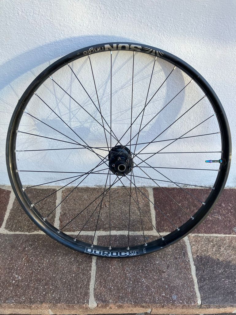 Used 2023 Duroc SD42 bike — image 1 of 3