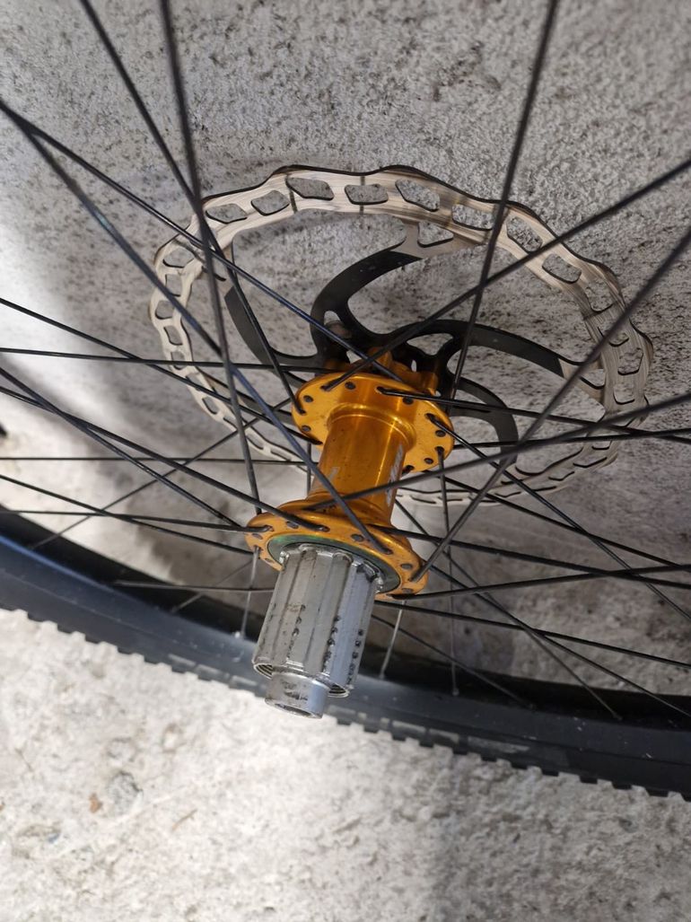Used Dt Swiss Roue complète bike — image 2 of 7