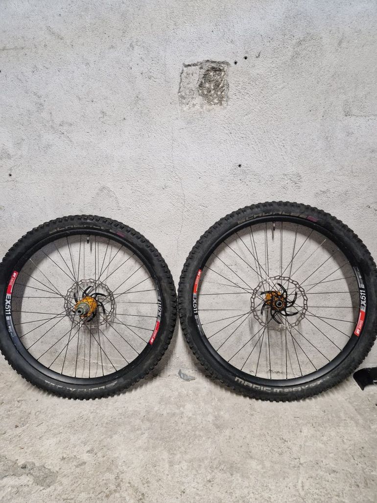 Used Dt Swiss Roue complète bike — image 1 of 7