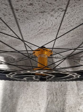 Used Dt Swiss Roue complète bike — image 5 of 7