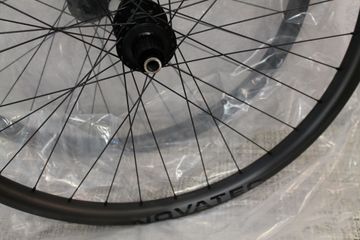Novatec M30 Carbon MTB Wheelset 29" BOOST bike d'occasion — image 17 sur 17