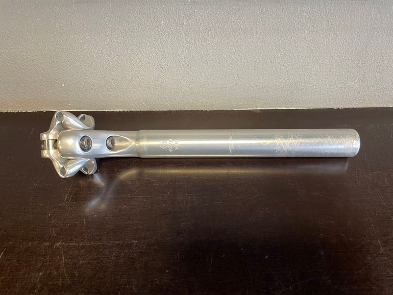 Used NITTO NJS NJS P72 Jaguar Seatpost 27.0mm GC 2007 bike — image 17 of 20
