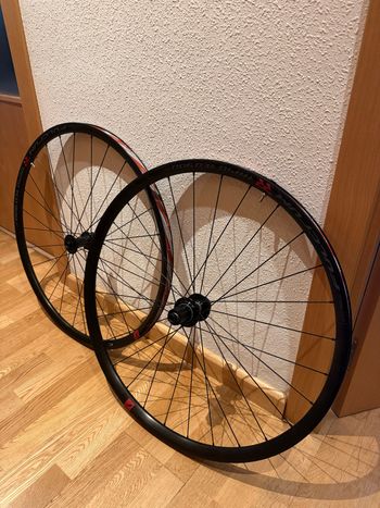Fulcrum, Rapid Red
