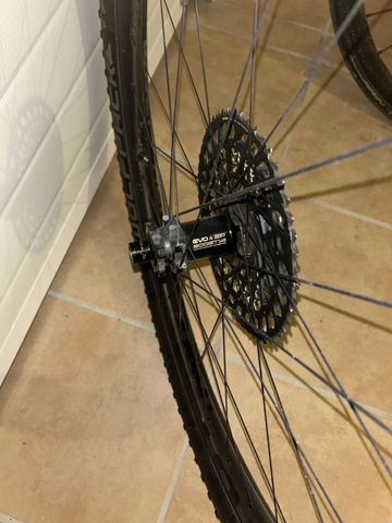 PROTOTYPE Carbon Team 2022 bike de segunda mano — imagen 4 de 6