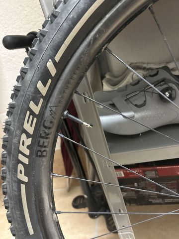 Used Carbon-Ti Carbon Ti + Duke Wheelset 2023 bike — image 18 of 22