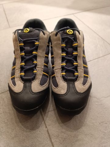 Použité Shimano SH-M 021 Y Cycling Shoes