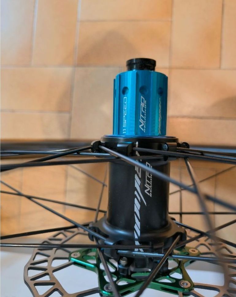 Used Xperia roues carbone bike — image 3 of 4