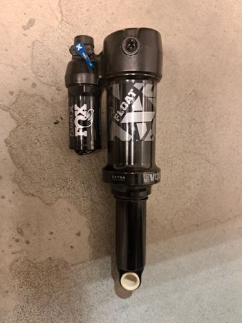 Fox, Float X Performance Shock