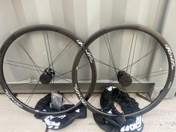 Zipp 454 NSW SRAM XDR 2025