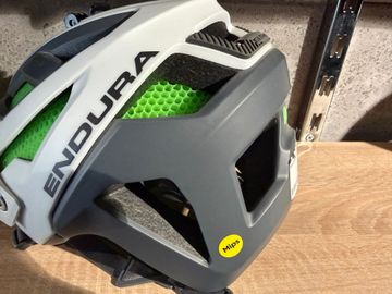 Brugt Endura Kask ENDURA MT500 II rozm M/L bike — billede 6 af 9