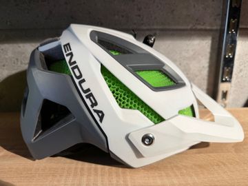 Endura Kask ENDURA MT500 II rozm M/L Cycling Accessories usato