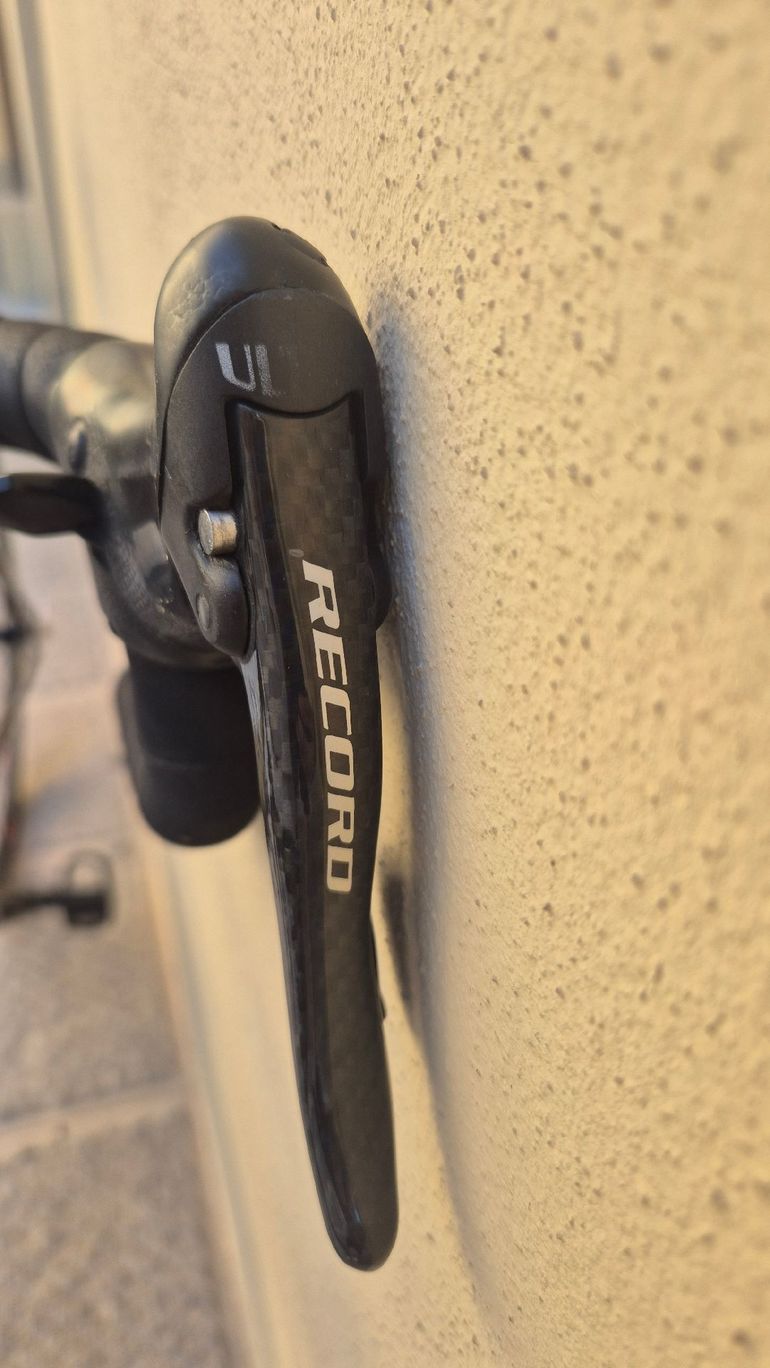 Used 2009 campagnolo record titanium bike — image 18 of 23