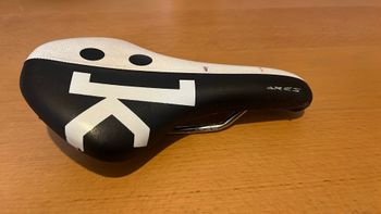 Used Fizik zadel bike — image 1 of 4