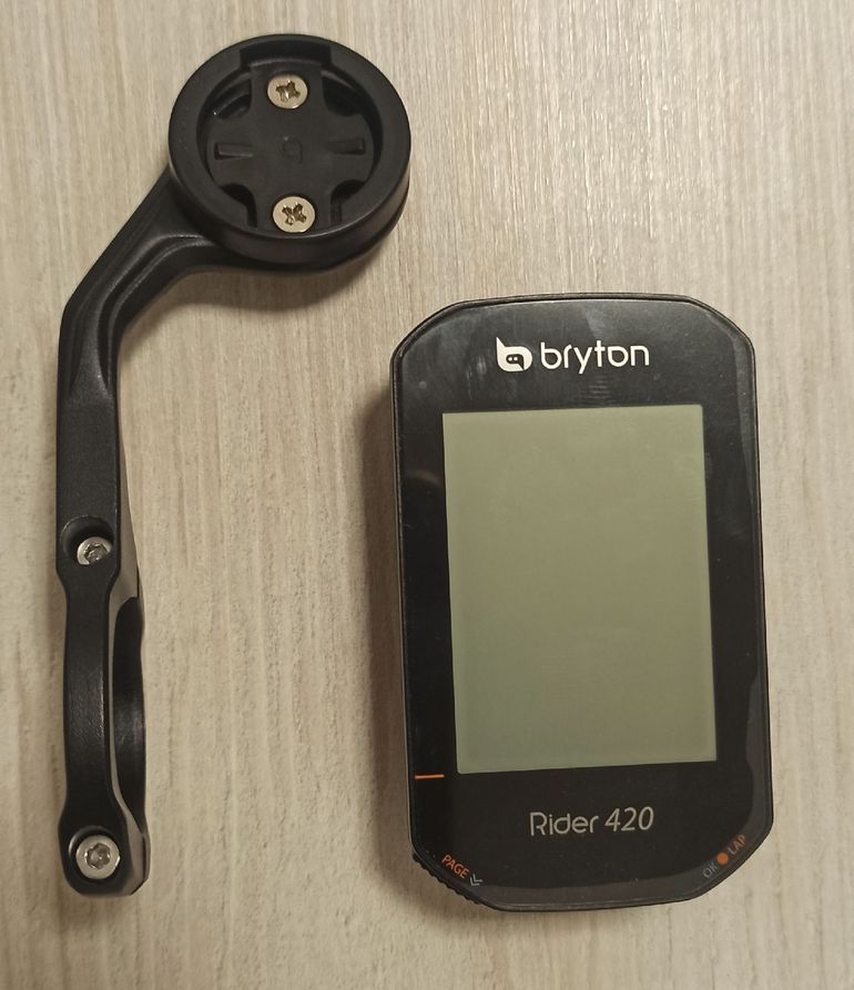 Used 2025 Rider 420 GPS Cycling Computer bike — image 4 of 6